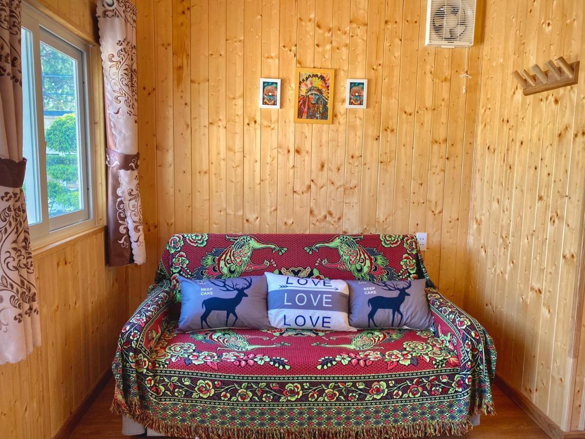 Henisi Homestay Mang Den Kon Von Kla Exterior foto